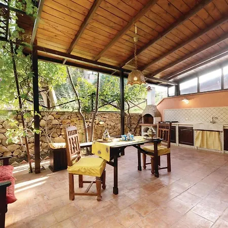 2 Bedroom Amazing In Cornino Tp