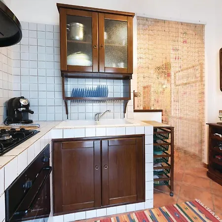 2 Bedroom Amazing In Cornino Tp * Custonaci